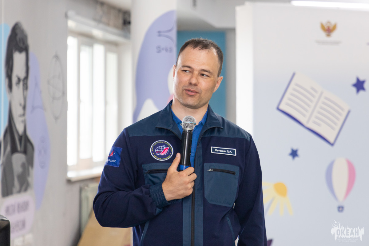Участники программы «Техноканикулы» встретились с космонавтом Дмитрием Петелиным