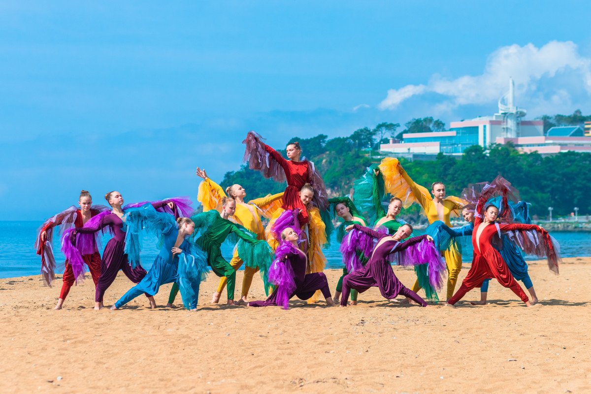 ВДЦ «Океан» поздравляет с Международным днём танца!